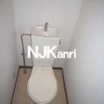 三鷹市上連雀4丁目のバストイレ独立オートロック付賃貸1Kアパート(トイレの写真)