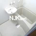 三鷹市上連雀1丁目のバストイレ別1K賃貸コーポ(浴室の写真)