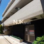 三鷹駅徒歩6分、武蔵野市中町2丁目のオートロック付賃貸1Kマンション(外観)
